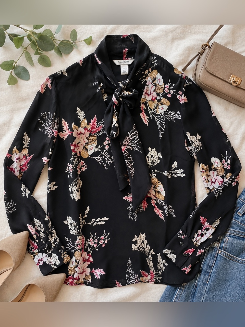 🖤🤍💗White House Black Market XS Floral Tie Neck Blouse Black Pink Long Sleeve🖤🤍💗